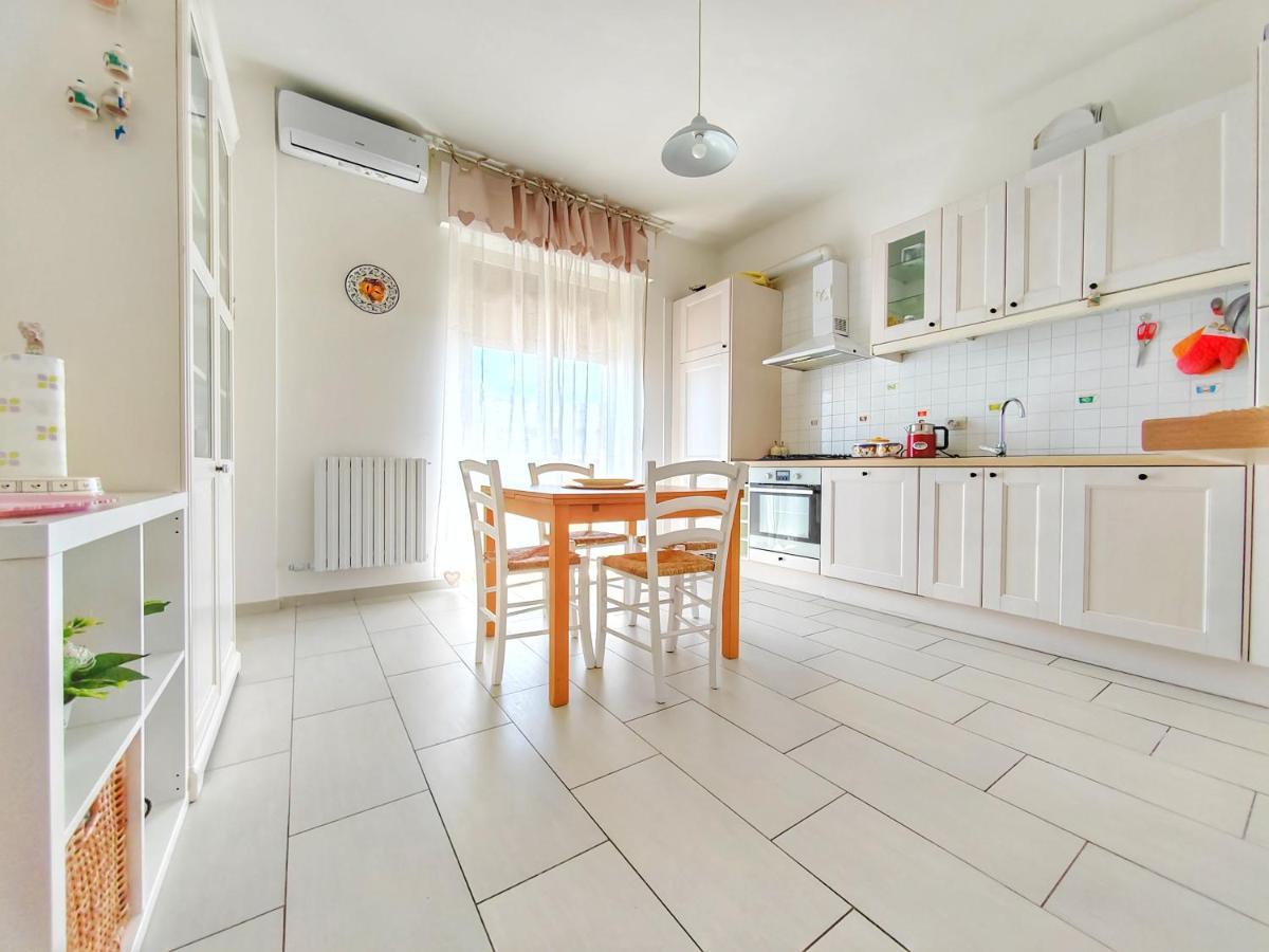 Dimora Sea View Apartment Monopoli Exterior photo